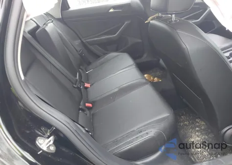 2019 Volkswagen Jetta 1.4T R-Line/1.4T S/1.4T Se from USA, damaged, VIN 3VWC57BU1KM006538